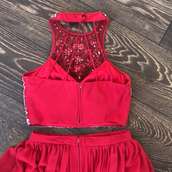 Red 2pc Formal Jeweled Halter Dress Size 7/8 - Picture 4 of 12